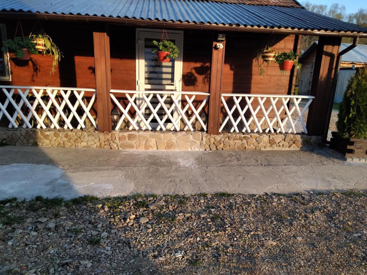 Domek Na Prerii Villa Ustrzyki Dolne Luaran gambar
